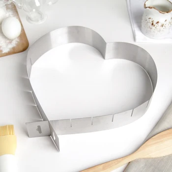 

Detachable form for baking cupcakes "Heart", with adjustable size 14.5 - 26.5 cm