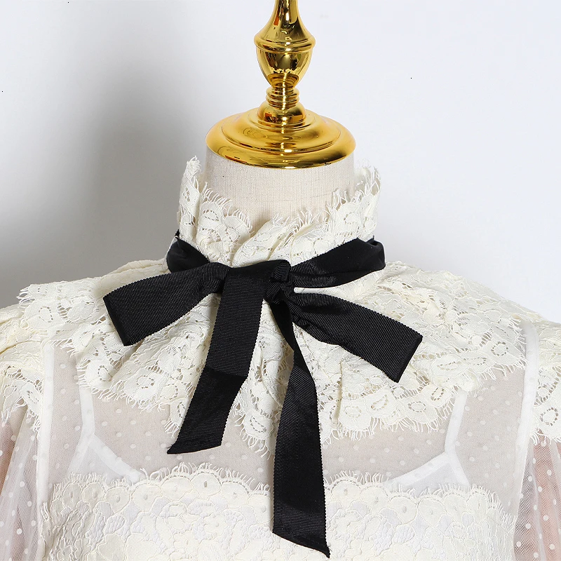 TWOTWINSTYLE кружевная блузка с цветочным узором в горошек с оборками и длинным рукавом-фонариком и воротником-стойкой, женская рубашка в винтажном стиле, осенняя мода