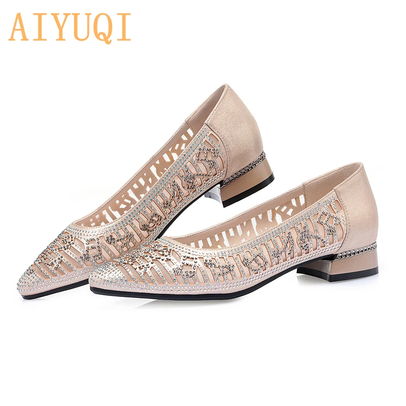 

Ladies Spring Shoes 2020 New Medium Heel Large Size 41 42 43 Pointed Rhinestone Hollow Summer Shoes Women Fashion Women's Shoes