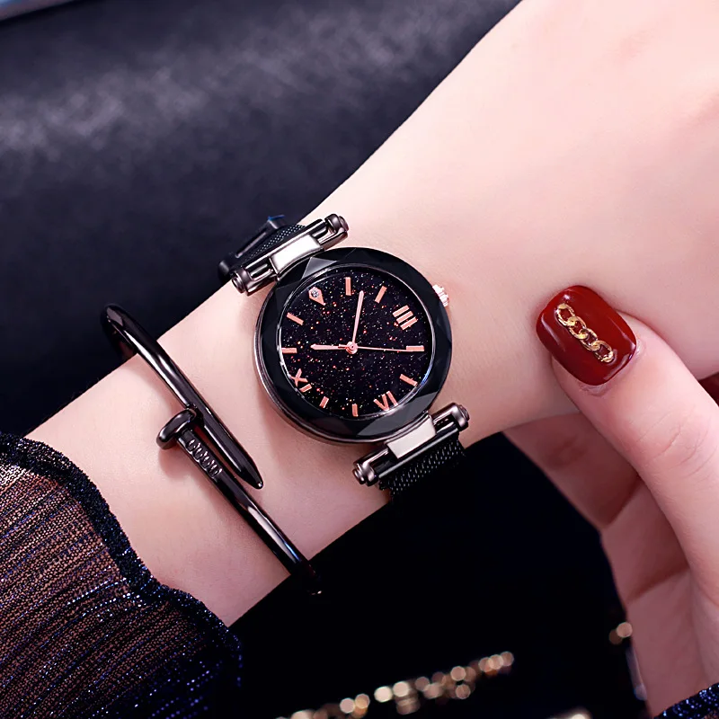 

Douyin Hot Selling Currently Available Wholesale Women's Star Quartz Watch Lazy Watch Magnet Watch Strap Magnet Watch