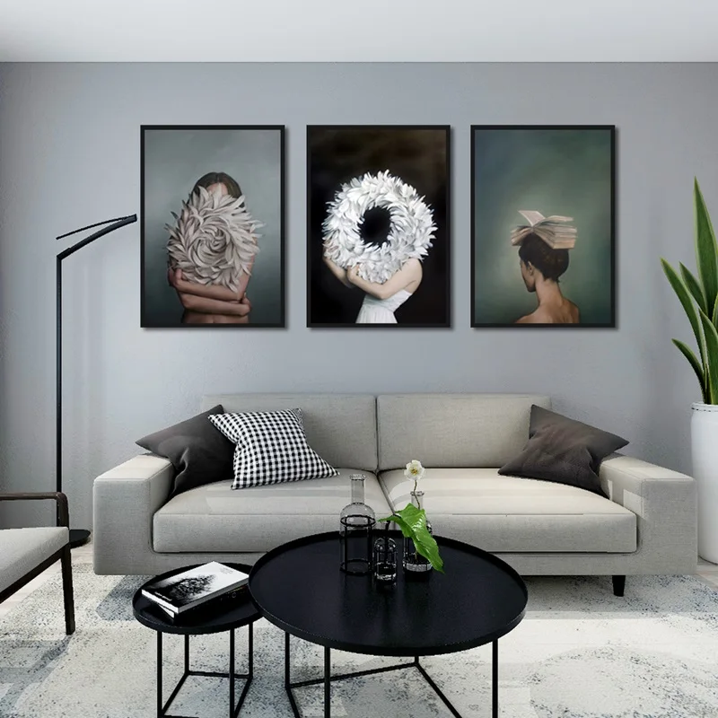 Гостиная диван фон украшение стены перо девушка комбинация арт магазин одежды в