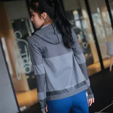 Новинка зимы, женская спортивная куртка для бега, с капюшоном, тонкая, быстросохнущая, дышащая, пальто для девочек, для тренировок, йоги, тренажерного зала, фитнеса, спортивная одежда