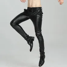 Новое поступление, повседневная мужская одежда, модные однотонные мужские мотоциклетные брюки из искусственной кожи, корейские облегающие обтягивающие штаны размера плюс