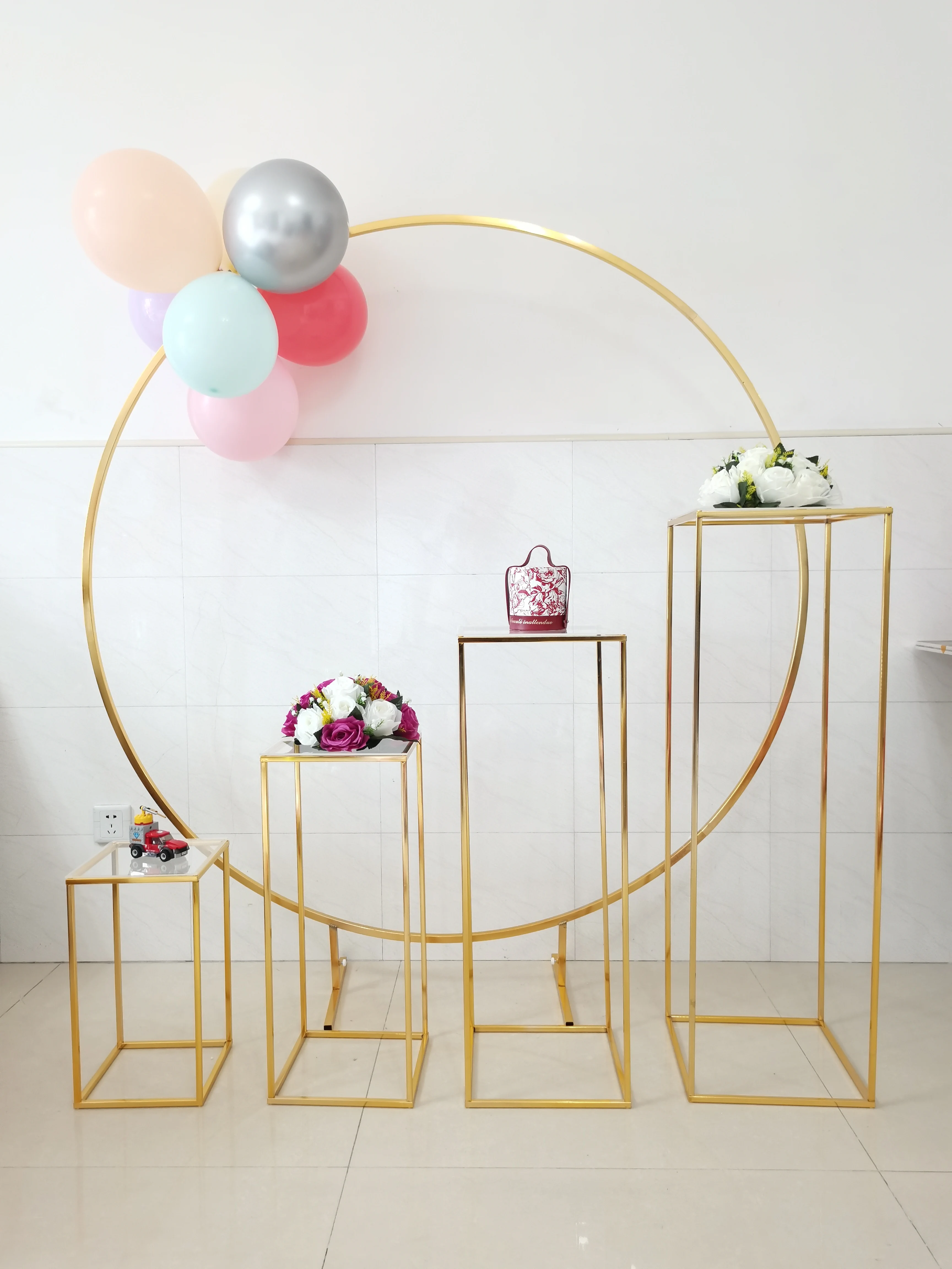 

Party Event Iron Circle Backdrops Arch with Plinth Flower Stand For Outdoor Lawn Wedding Birthday Party Balloon Craft Dessert