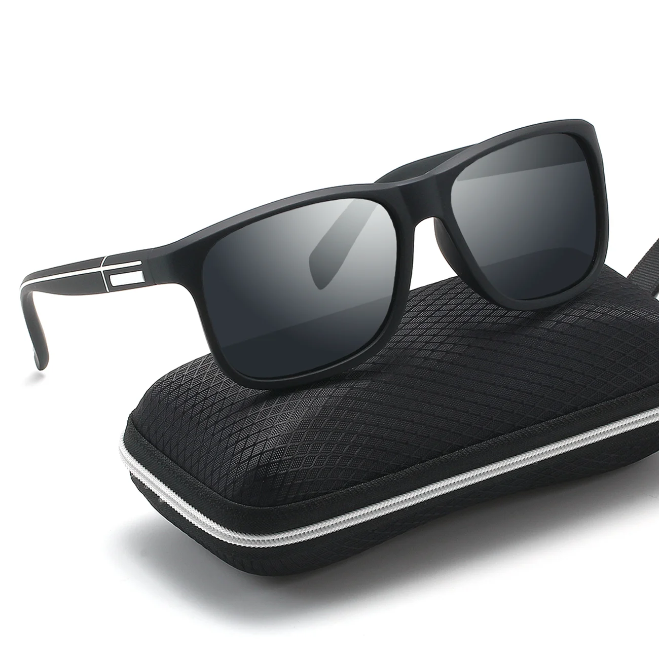 

NEW Classic Polarized Sunglsses Men Women Soprts Outdoor Luxury Designer Male Fishing Driving Glasses UV400 Sun Glasses