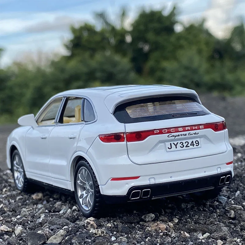 1:32 Cayennes Turbo SUV Alloy Car Model Diecast Metal Toy Vehicles Car Model Collection Simulation Sound and Light Children Gift 5