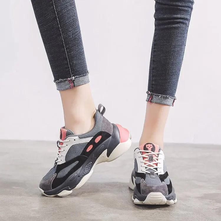 

Mixed Color Graffiti Sneakers Women Casual Shoes 2019 Trendy Breathable Non-slip Wear-resistant Sole Chunky Trainers Women