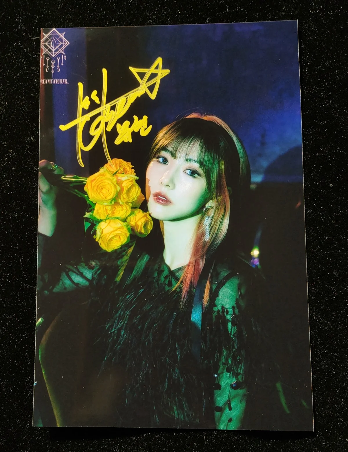 DREAMCATCHER Yoo Hyeon Autographed Signed Photo Pictures K-POP
