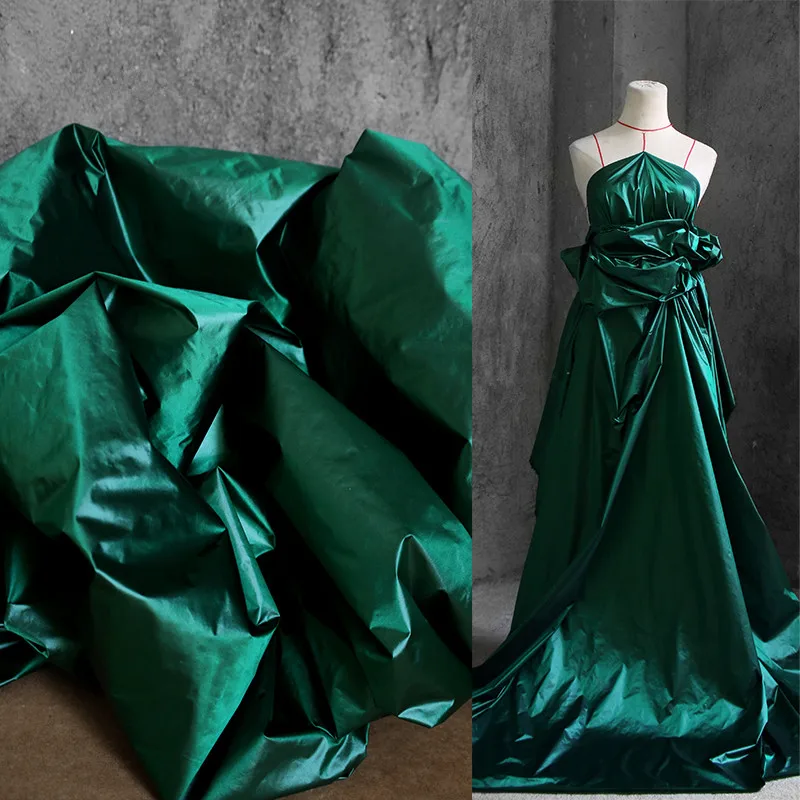 

145*90cm/piece Black and green down fabric Matte soft smooth windbreaker raincoat black splash proof coat fabric
