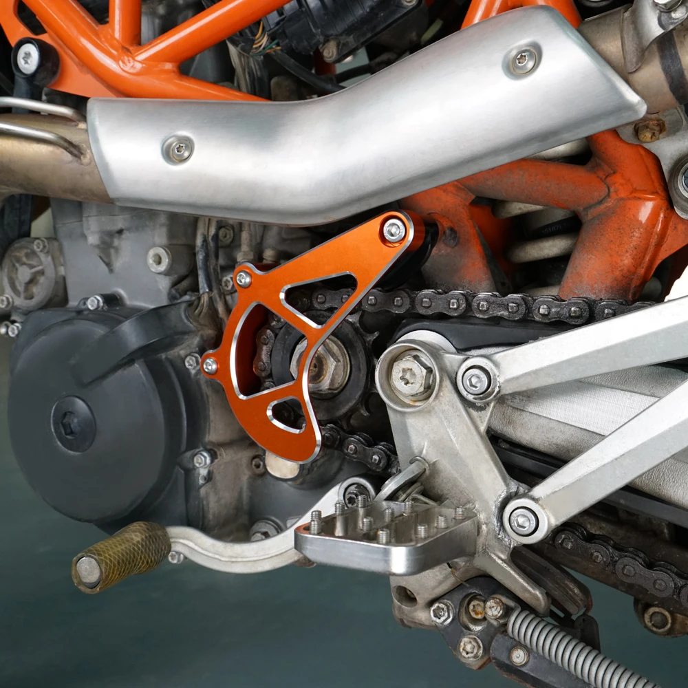 Billet Case Saver For KTM 690 Enduro R 690 SMC R 2009-2021 Front Sprocket Cover 