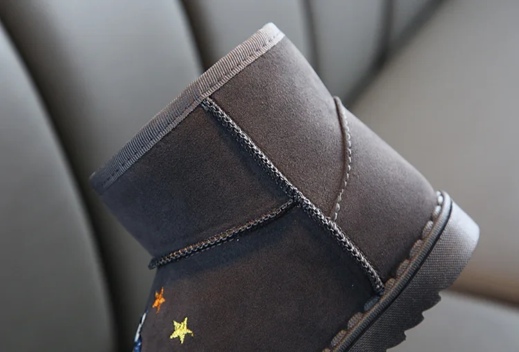 12141972579_28991975