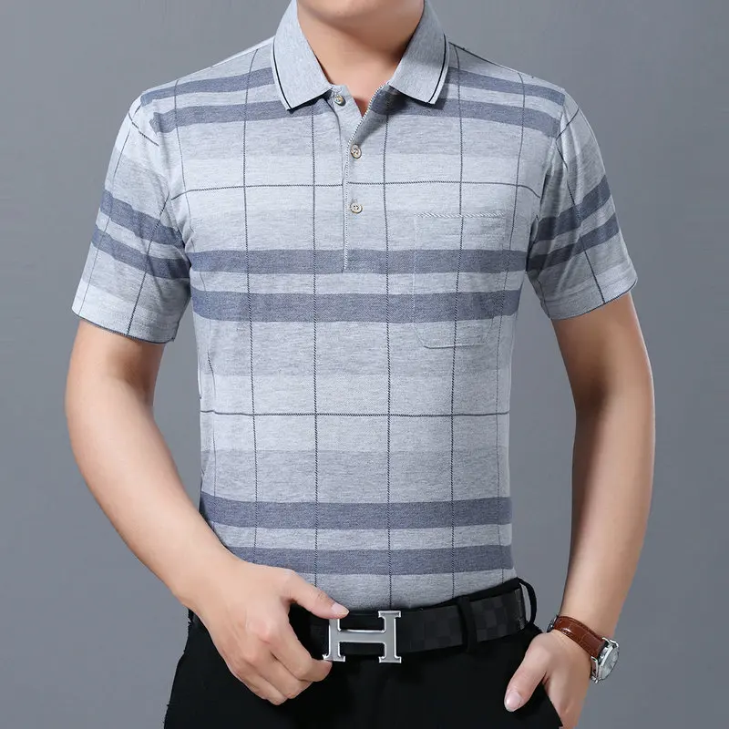 

Men Summer Short Sleeve Polo Shirts Gray Navy Blue Wine Red Corss Striped Cotton Top With Breast Welt Pocket Leisure Polo Shirt