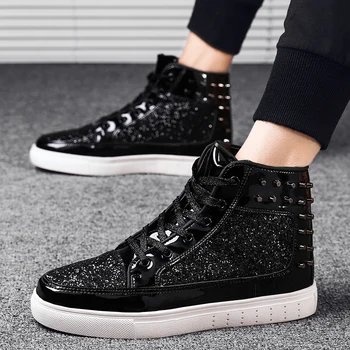 

High-top Shoes Men Autumn Winter British Style Rivet Skateboarding Shoes Mens Hip Hop Personality Street Shoes Walking Sneakers