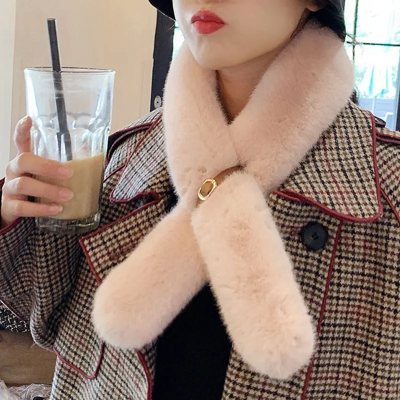 

Womens Luxury Faux Fur Scarf Collar Winter Fluffy Warm Solid Color Neck Scarf Wrap Decorated With Leather Band Leather Auckle