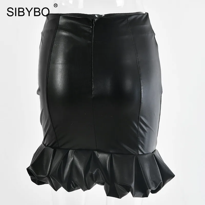 SIBYBO, зимние юбки из искусственной кожи с высокой талией, женская модная облегающая мини-юбка с оборками, черные элегантные женские вечерние юбки