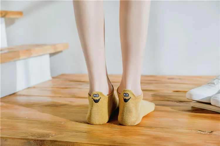 10881677010_1873521853