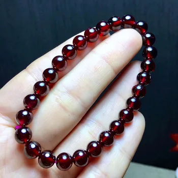 

Natural Garnet Bracelet Natural Alcohol Red Brazil Garnet Hand String Woman Mong Fu Beautifying Single Circle