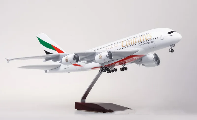 1/160 масштабная модель самолета Airbus EMIRATES A380 авиационная модель светодиодный светильник колесо литая Смола самолет Коллекция игрушек подарок - Цвет: Normal