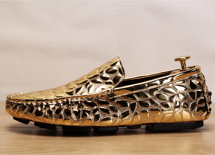 

2019 Men Loafer Shoes Trendy Leather Slip-on Loafers Vintage Style Men Driving Comfortable Casual Shoes Lacquered lazy shoes