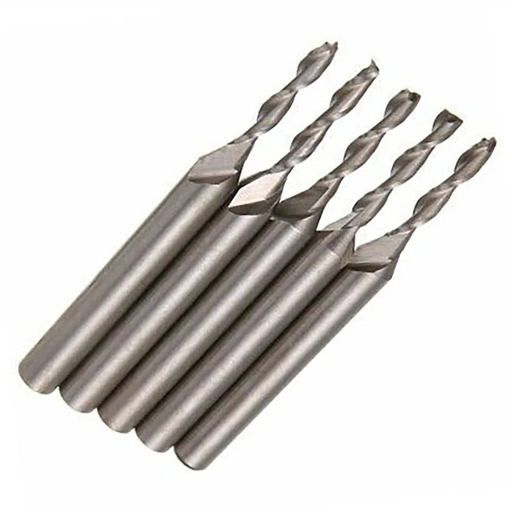 

Multipurpose Set of 5x 3mm End Mills with 3 Flutes and High Speed Steel for Cutting and Grooving on Various Materials