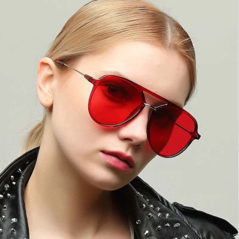

Q Fashion Lady Glasses 2020 Oval Sunglasses Women Vintage Big Frame Brand Design Eyewear Photochromic Goggle Shades Oculos 2021