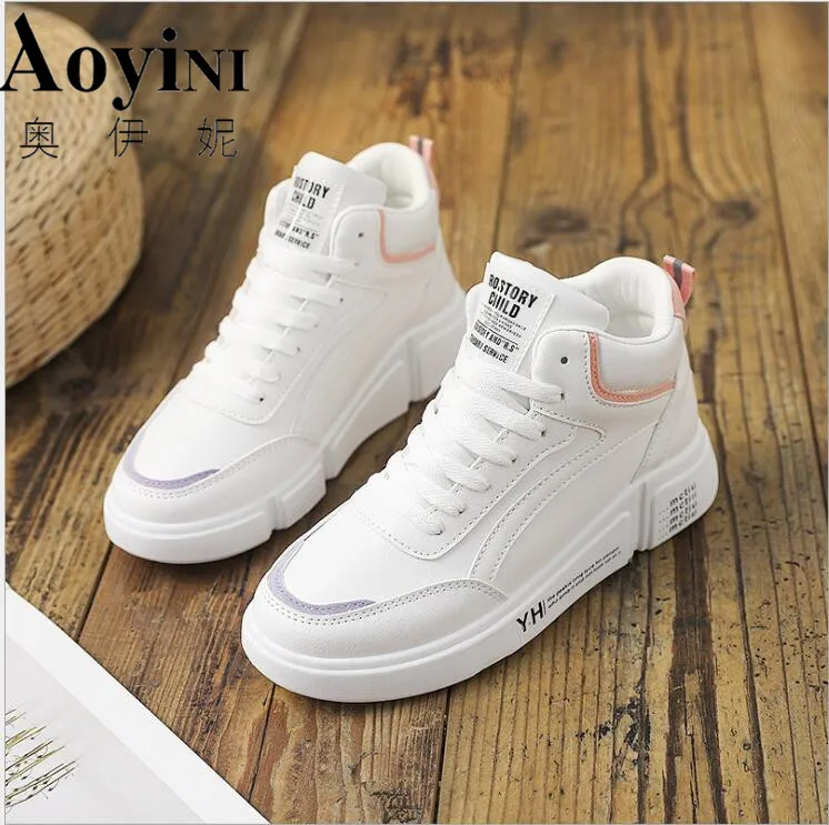 trendy shoes sneakers