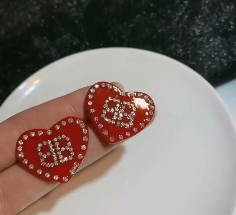 Винтажные красные стразы в горошек, красные серьги с надписью Love, женские акриловые серьги в форме сердца