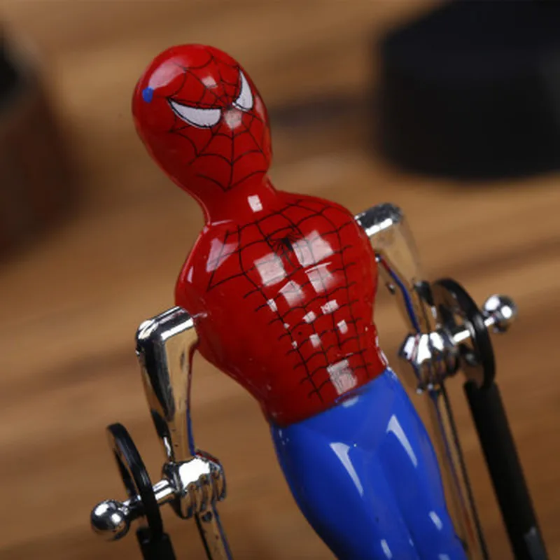  Creative Spider-Man Jianren Villain Magnetic Permanent Motion Instrument Decoration Desk Surface El