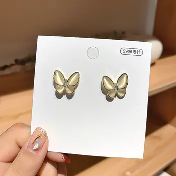 

Cute Cat's eye Stone Butterfly Gold Stud Earrings for Women Fashion Jewelry Korean Earrings 2020 New