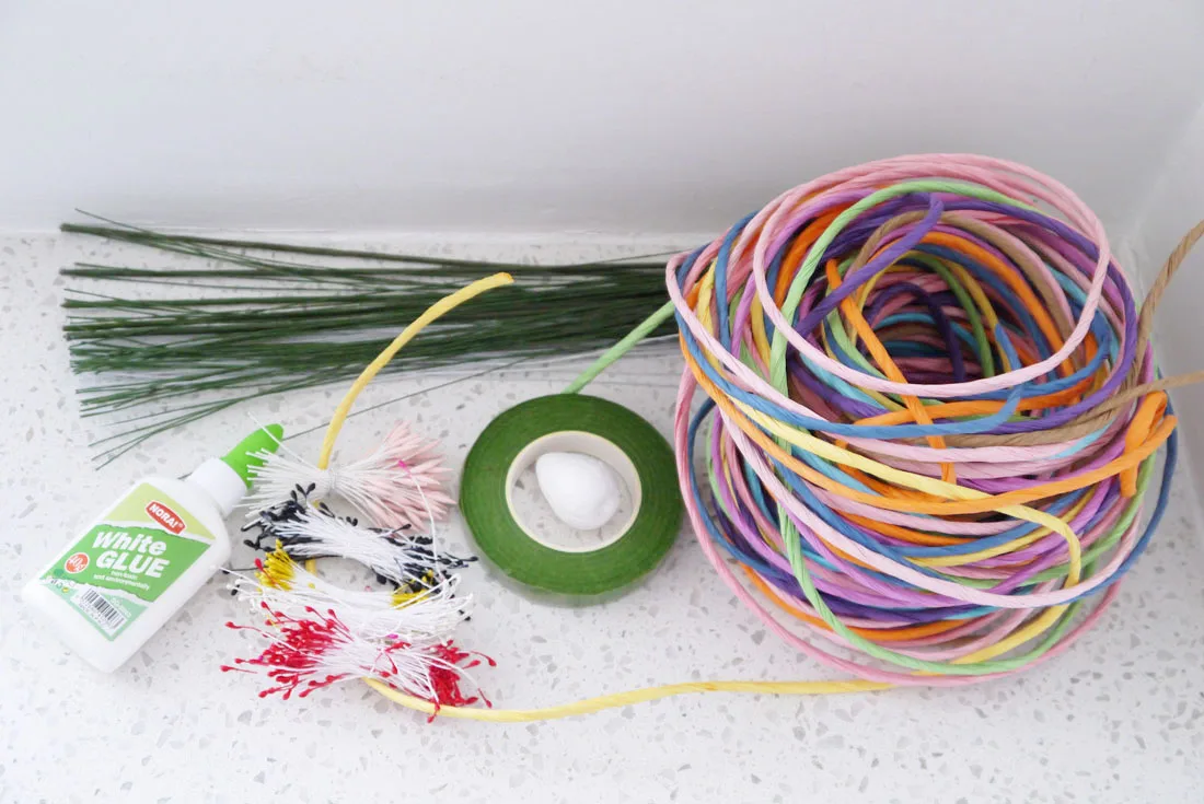 

Костюмы из бумажного цветочного материала, Гиацинт восточный