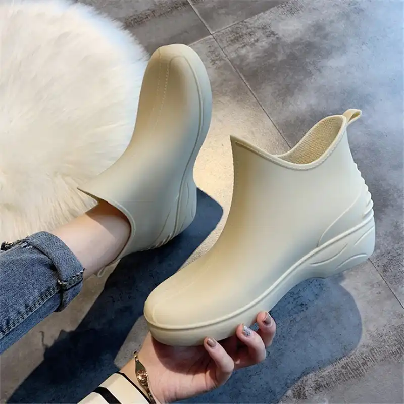 comfortable waterproof ankle boots