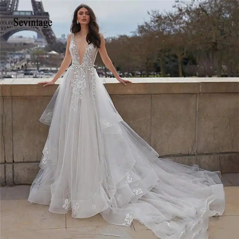 vestido de noiva decote profundo