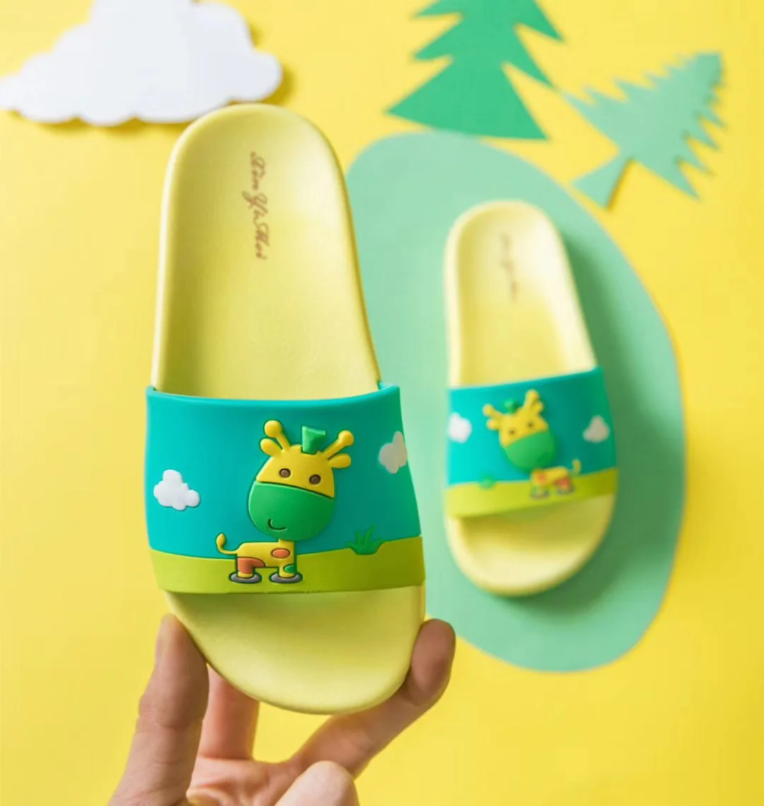 

Summer Children Slippers for Boys Girls Beach Sandals Baby House Slippers Home Pvc Flat Flip Flop Kids Non-slip Bathroom Shoes
