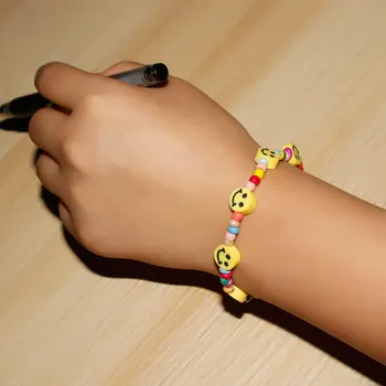 

Cartoon smiley Mizhu elastic bracelet female color handmade fashion beaded bracelet bohemian jewelry summer accessories gift