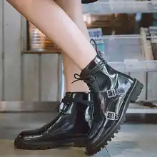 Роскошные брендовые мотоциклетные ботинки Новая женская зимняя обувь теплые сапоги панк до лодыжек из коровьей кожи на шнуровке с круглым носком botas mujer