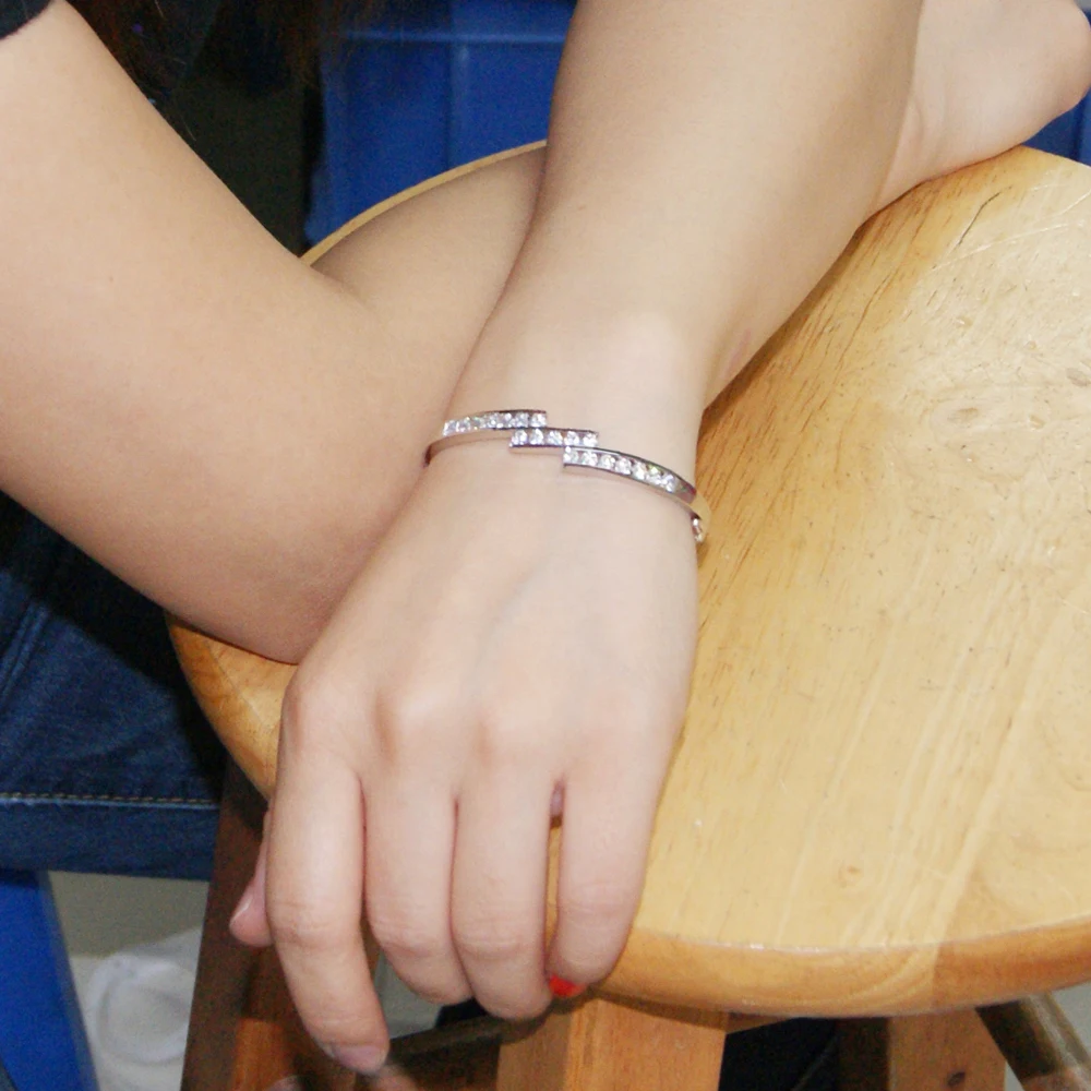 Женский браслет из серебра 925 пробы с инкрустацией фианитами|bangles fashion|fashion banglefashion