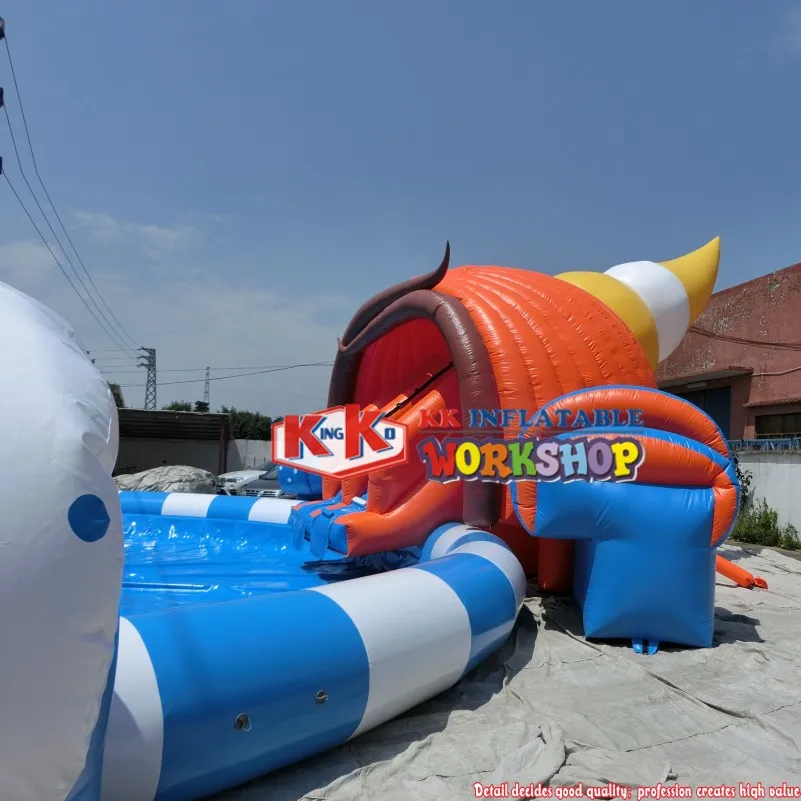 Рисунок 2 - Гигантский надувной осьминог