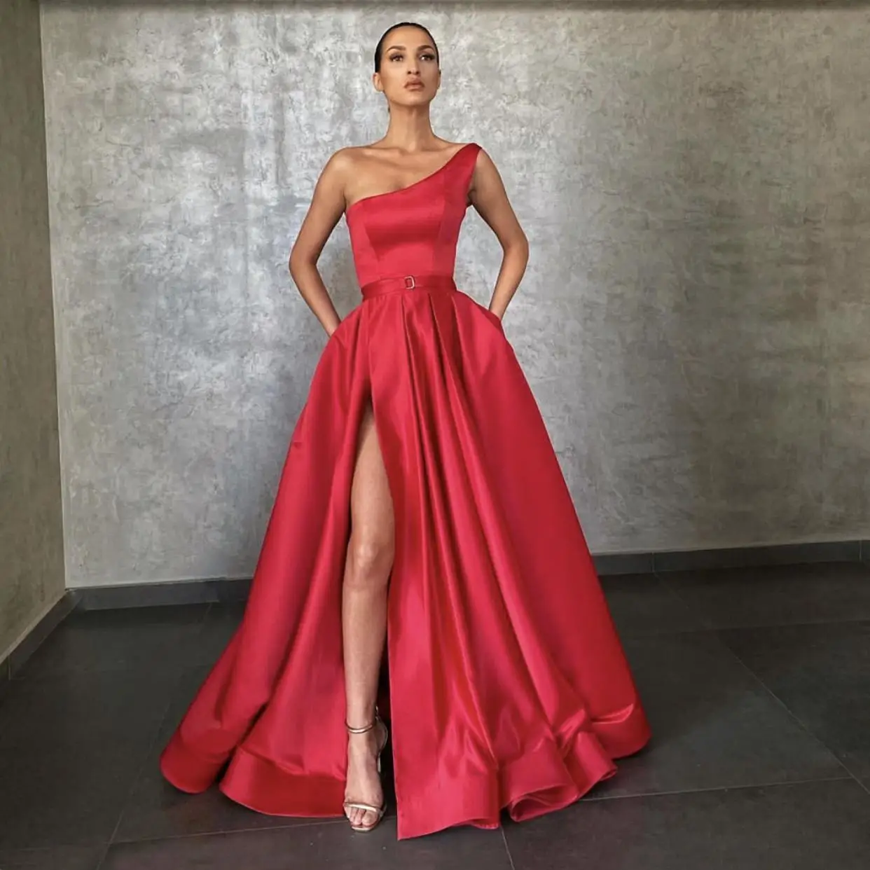Red Evening Dresses 2022 With Dubai Middle East High Split Formal Gowns Party Prom Dress Sash Vestidos De Festa Red Carpet plus size prom dresses Prom Dresses