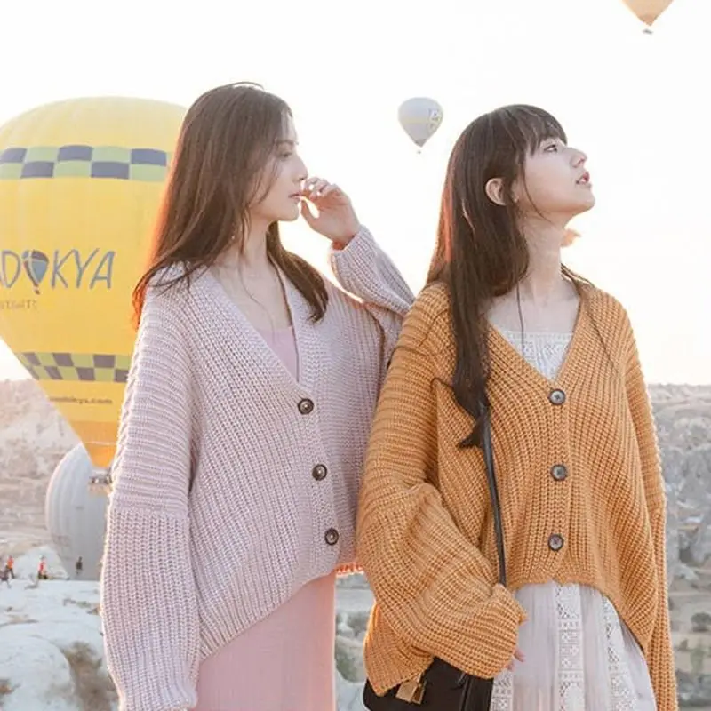 

Women Casual Solid Color Sweater Korean Style Cardigan Vintage V Neck Bat Sleeve Button Loose Cardigan Warm Knitwear Sweater