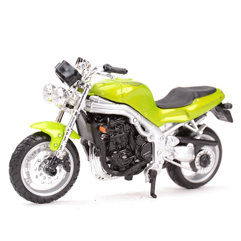 Coffret Maisto 1:18 – Triumph Speed Triple 955i, Tiger Et Thunderbird 900 – Trois Motos De Collection En Boîte