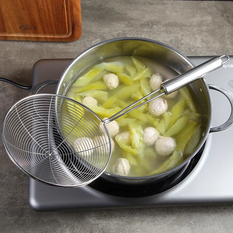 4 Sizes High Quality Stainless Steel Colander Fried Food Strainer Practical Kitchen Filter Mesh Spoon Cooking Accessories 4 Sizes High Quality Stainless Steel Colander Fried Food Strainer Practical Kitchen Filter Mesh Spoon Cooking Accessories