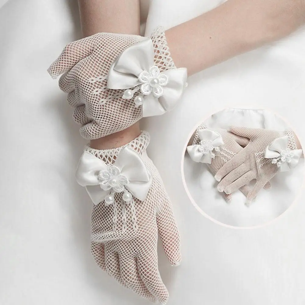Kids Cream Lace Fishnet Gloves Communion Party Flower Accessories Etiquette Girls Party Gloves Princess Flower T3O8