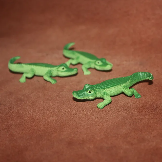 Wild Crawl Animal Crocodile Miniatures Model Mini Elk Green Alligator Snow Leopard Reindeer Decor Action Figures Figurine Toys 2