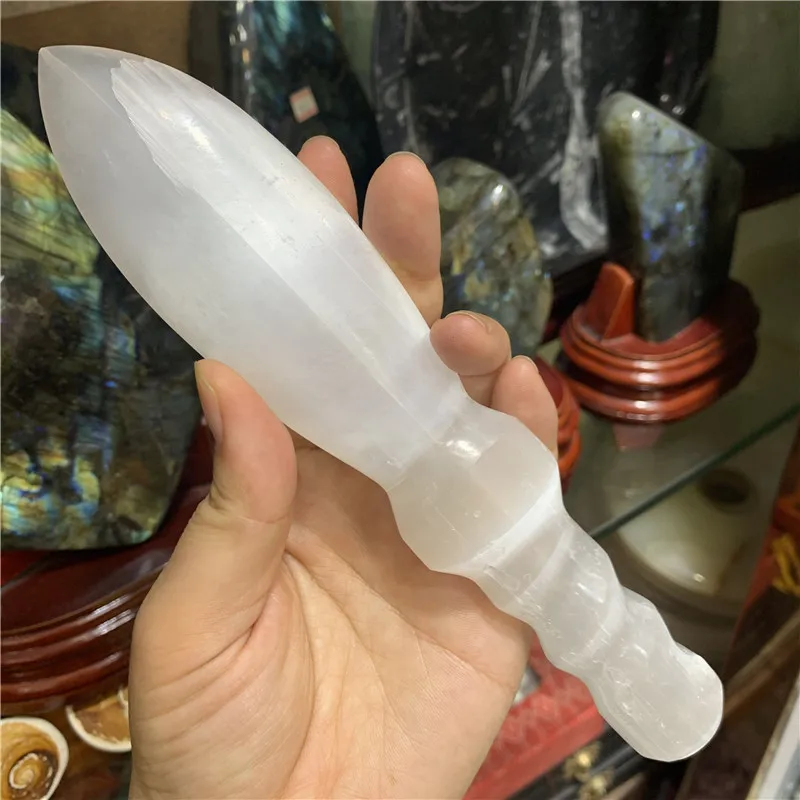 1pcs Natural crystal Selenite Carved Healing Stone Dagger Quartz Mineral Gem Wand Chakra Point Gift Wicca Decor 1pcs Natural crystal Selenite Carved Healing Stone Dagger Quartz Mineral Gem Wand Chakra Point Gift Wicca Decor