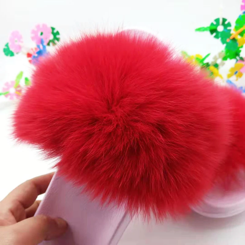 ladies pink slippers