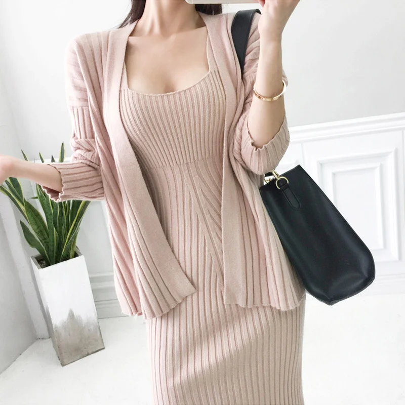 

2019 New High Quality Winter Women's Casual Long Sleeved Cardigan + Suspenders Sweater Vest Dress Two Piece Runway Dress Suit