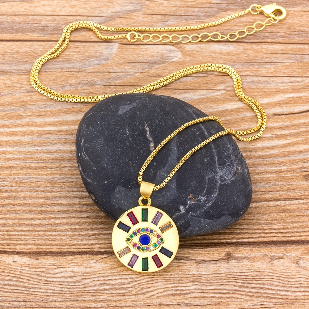 Модное ожерелье Lucky Eye с микрозакрепкой из циркония от сглаза золотого цвета