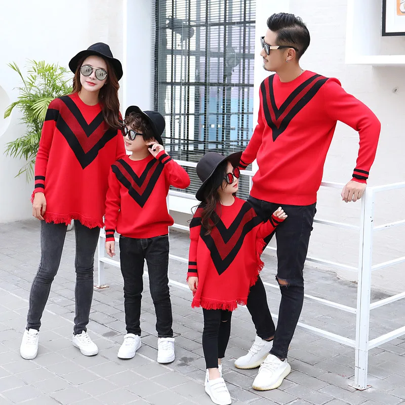

New year clothes Family matching clothes mother daughter dresses girls holiday dress couple clothes batwing sleeve family look
