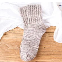 1 пара, женские носки, теплые, эргономичные, средней длины, тянущиеся, повседневные, случайный цвет, толстые, Осень-зима, повседневные, мягкие, прочные, легкие