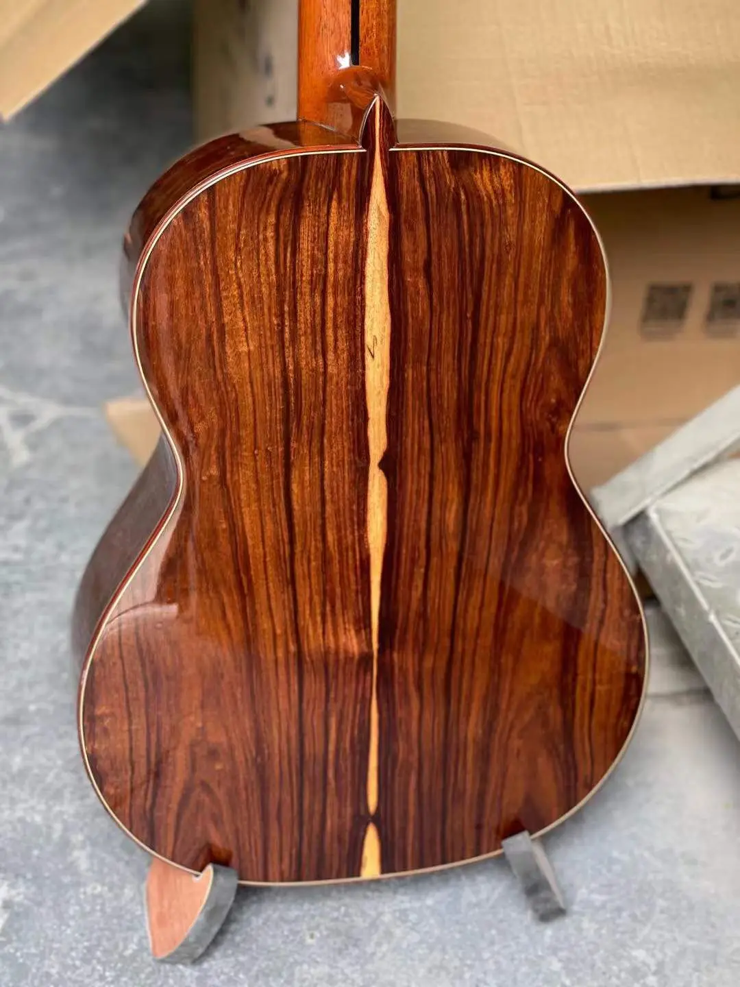 39 " All Solid Wood Classical guitar,Santos Rosewood Back And Sides